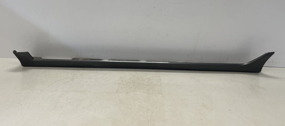 87753-2R800 Side Skirt Left HYUNDAI i30 I (FD) (2007-2012) — Europe Delivery