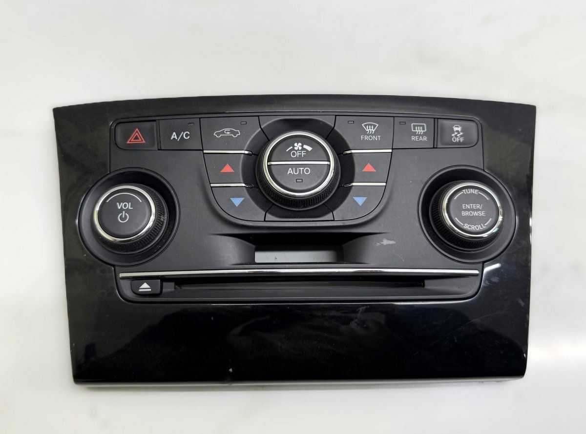 1UW97AAAAA Heater control panel CHRYSLER 300C II (2010-2023) — Europe Delivery