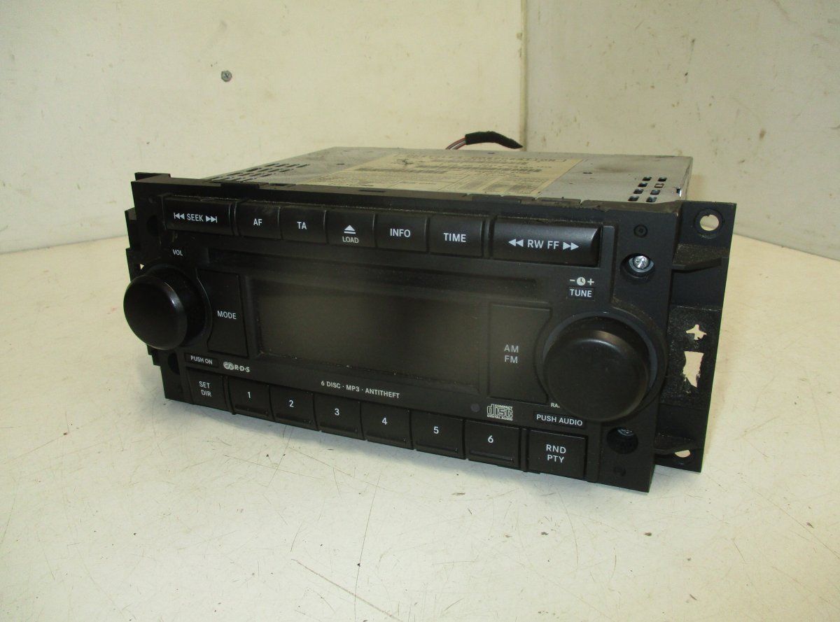 Radio DODGE CALIBER (2006-2012) — Europe Delivery