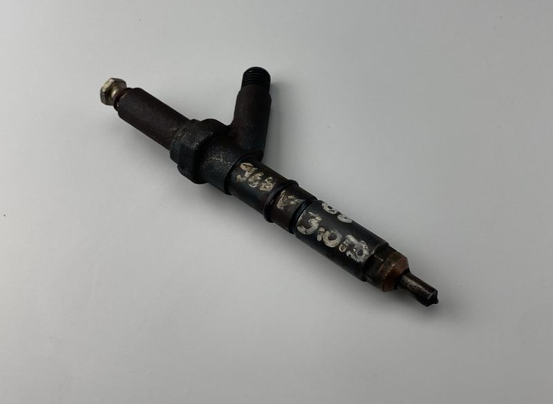 482270G 58748-2270G Einspritzdüse ISUZU D-MAX I (RA, RC) (2002-2012) — Europa-Versand