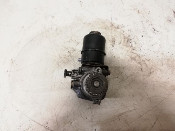 Power steering pump MITSUBISHI PAJERO III (V60, V70) (2000-2007) — Europe Delivery