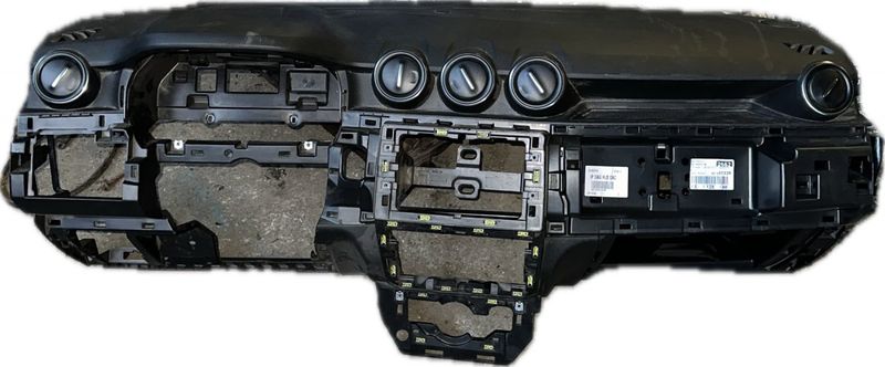 Tableau de bord DACIA DUSTER II (2017-2024) — Livraison en Europe