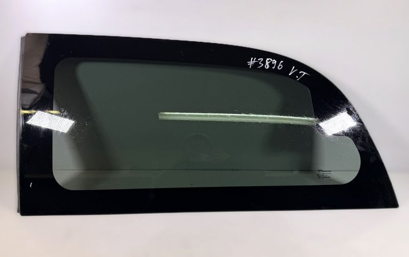 5109653AB Chassi Sidofönsterglas Bak Vänster CHRYSLER VOYAGER V (RT) (2007-2016) — Leverans i Europa