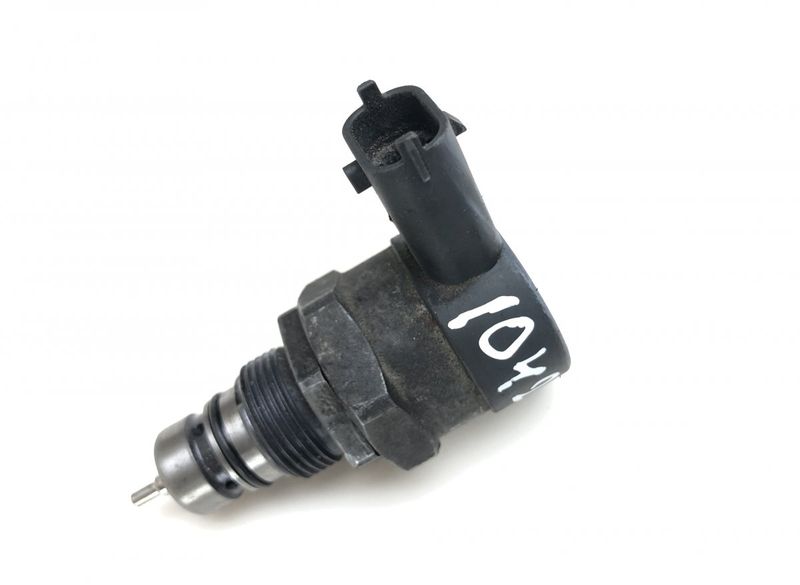 0281006209 Fuel pressure regulator DODGE RAM IV (DJ, DS) (2008-) — Europe Delivery