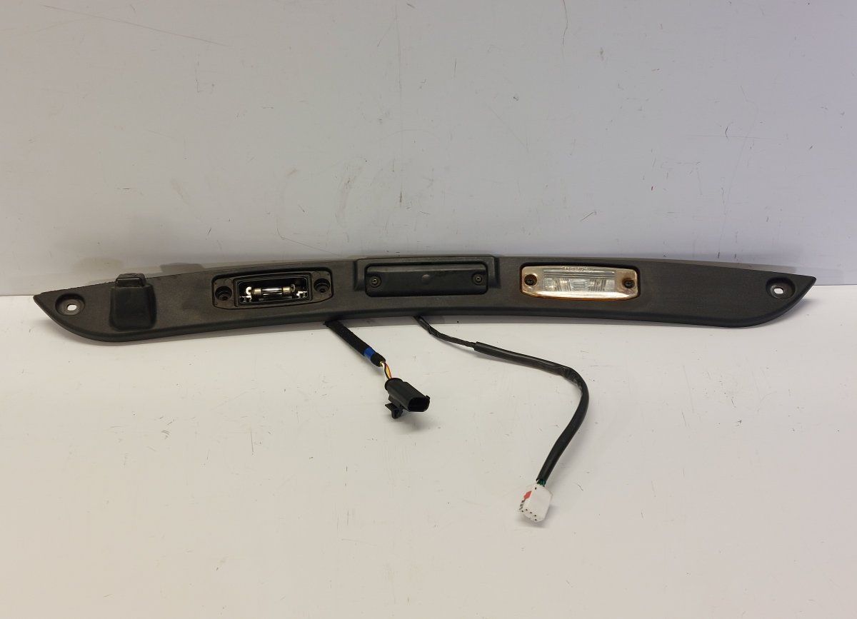 95750-3W100 Bootlid / tailgate Open Switch KIA SPORTAGE III (SL) (2010-2015) — Europe Delivery