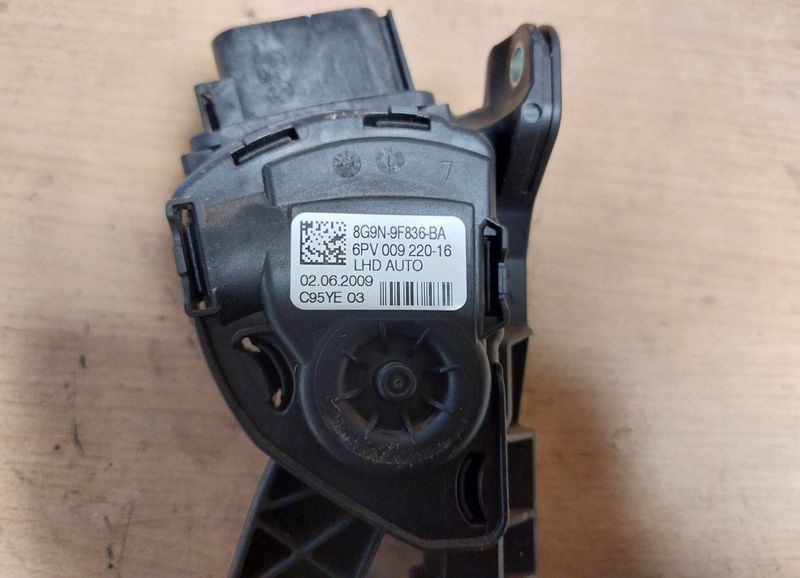 Accelerator Pedal VOLVO XC60 I (2008-2017) — Europe Delivery