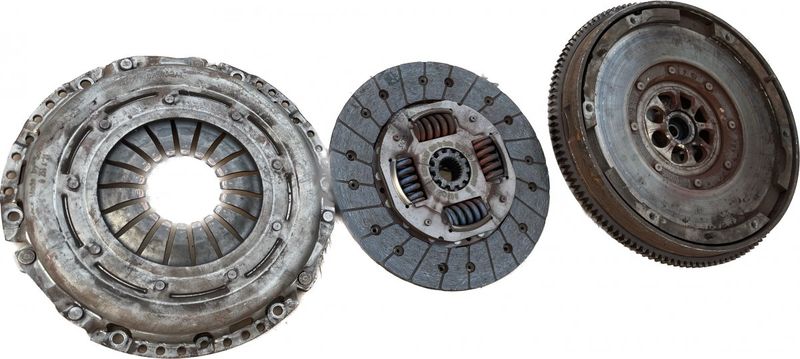 Clutch set SUBARU LEGACY V / Outback (2009-2014) — Europe Delivery