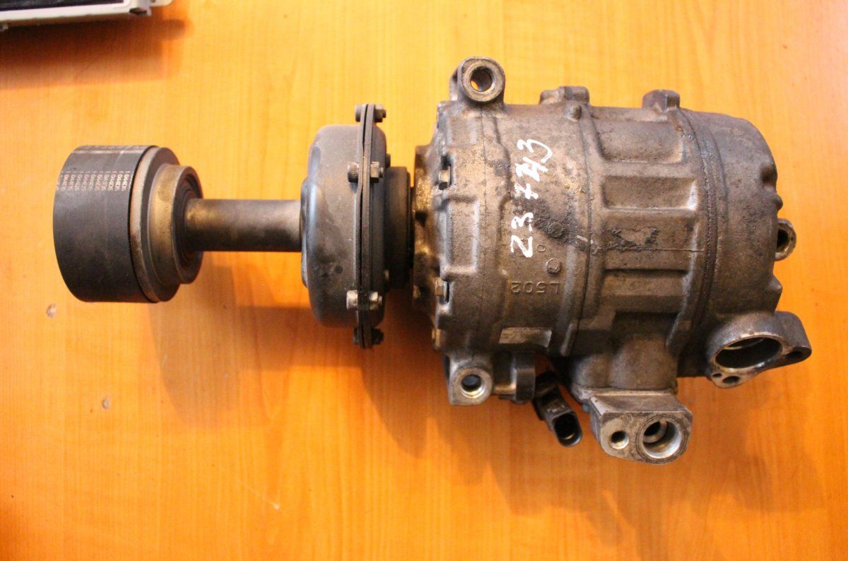 7H0820805C AC / aircon Compressor VW PHAETON (3D) (2002-2016) — Europe Delivery