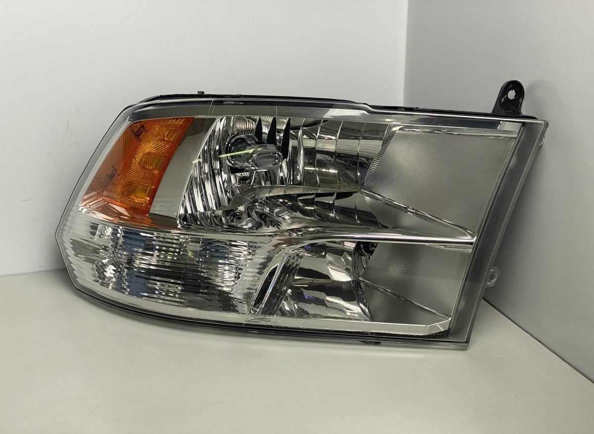 68001484A 50693B 300238001A Headlight right DODGE RAM IV (DJ, DS) (2008-) — Europe Delivery