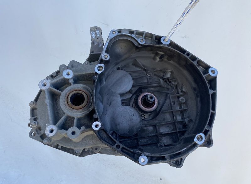 MZ3 F40 WR (MZ3)F40(WR) 0701696914 R-0701696914 Gearbox SAAB 9-3 (YS3F) (2002-2012) — Europe Delivery