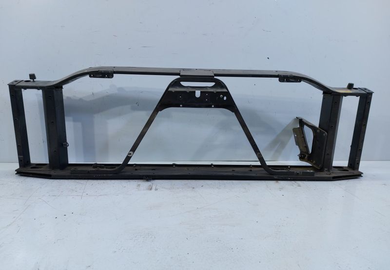 15192784 Front panel CADILLAC ESCALADE (1998-2006) — Europe Delivery