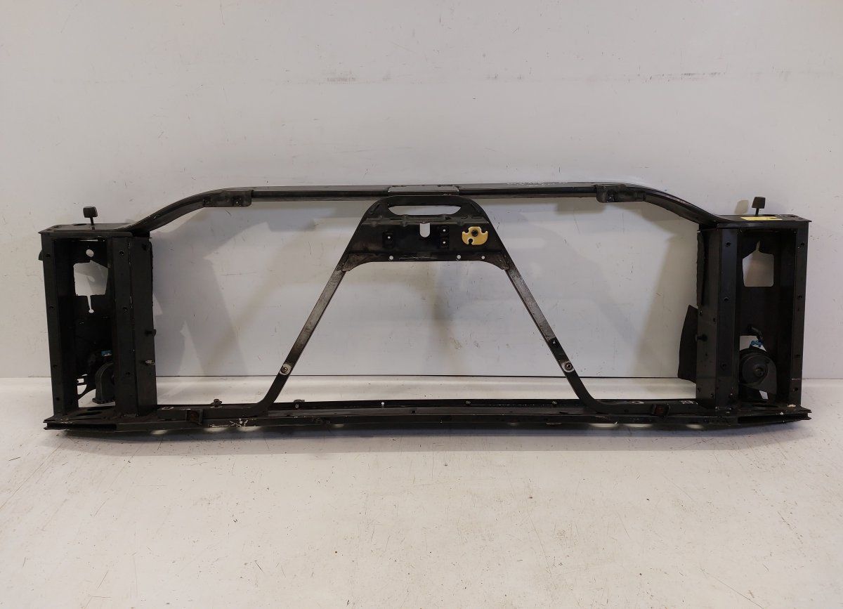 15205902 Front panel CADILLAC ESCALADE (1998-2006) — Europe Delivery