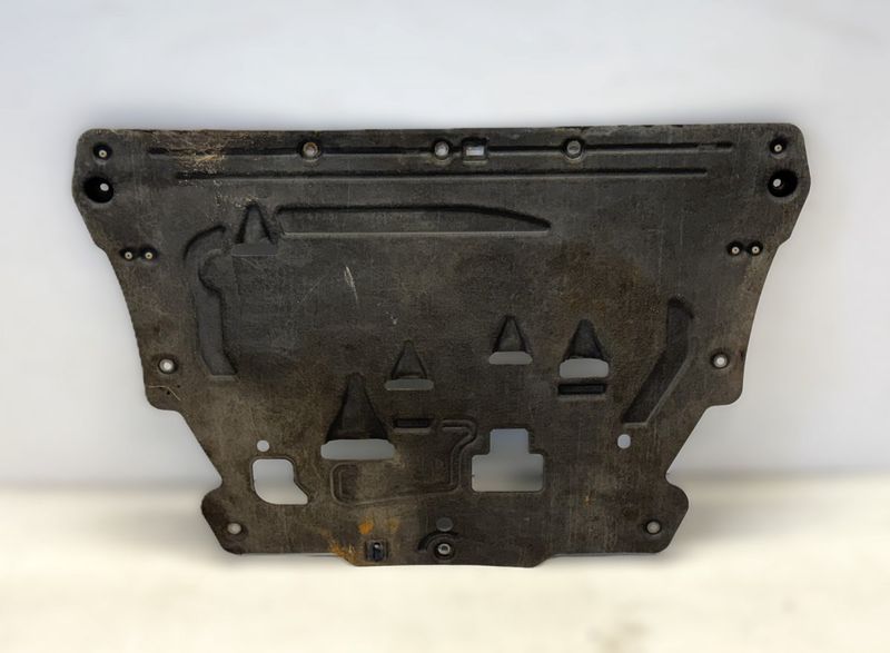 31378306 Motor-Spritzschutz VOLVO XC90 II (2014-) — Europa-Versand