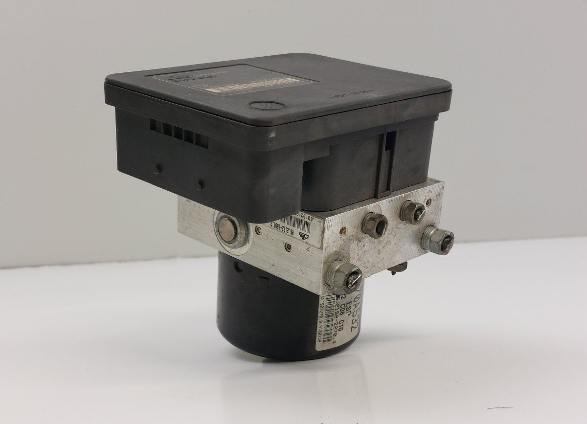 4670A532 062109-51003 285600-10023 062102-08903 062190-22704 ABS hydraulic unit / pump MITSUBISHI OUTLANDER II (CW, ZG, ZH) (2006-2012) — Europe Delivery