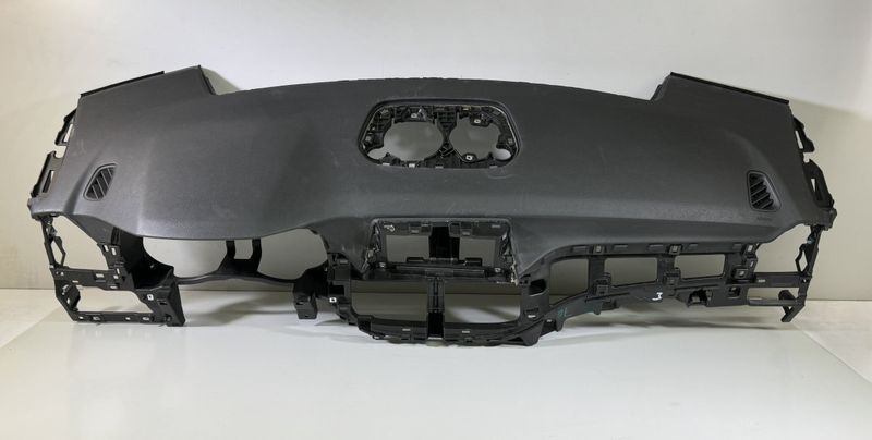 84710D7AA0TRY Instrumentpanel HYUNDAI TUCSON III (TL) (2015-2021) — Leverans i Europa