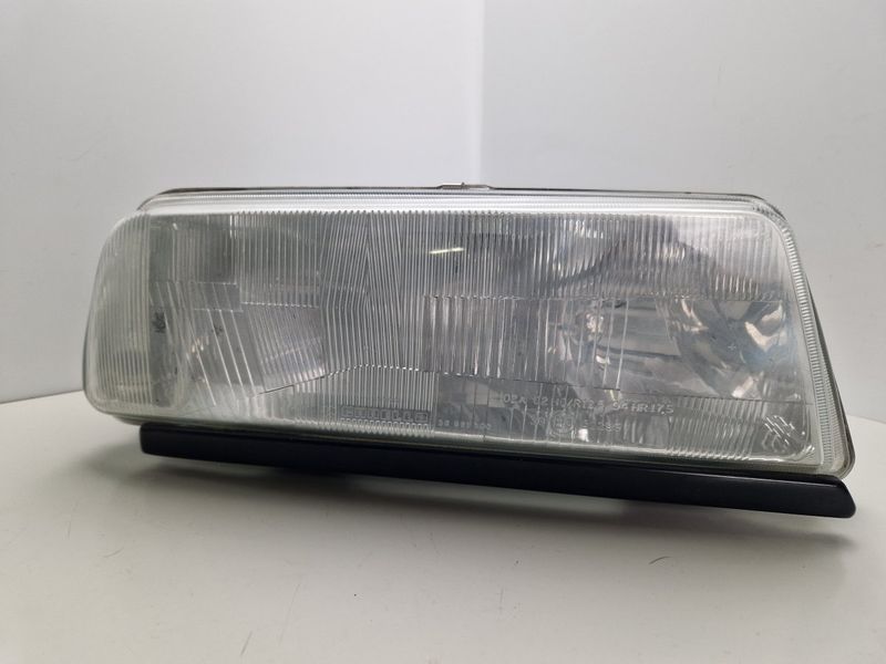 36561700 35130692 90413185 373100100 373115100 Phare droit MASERATI QUATTROPORTE II (03.94-) — Livraison en Europe