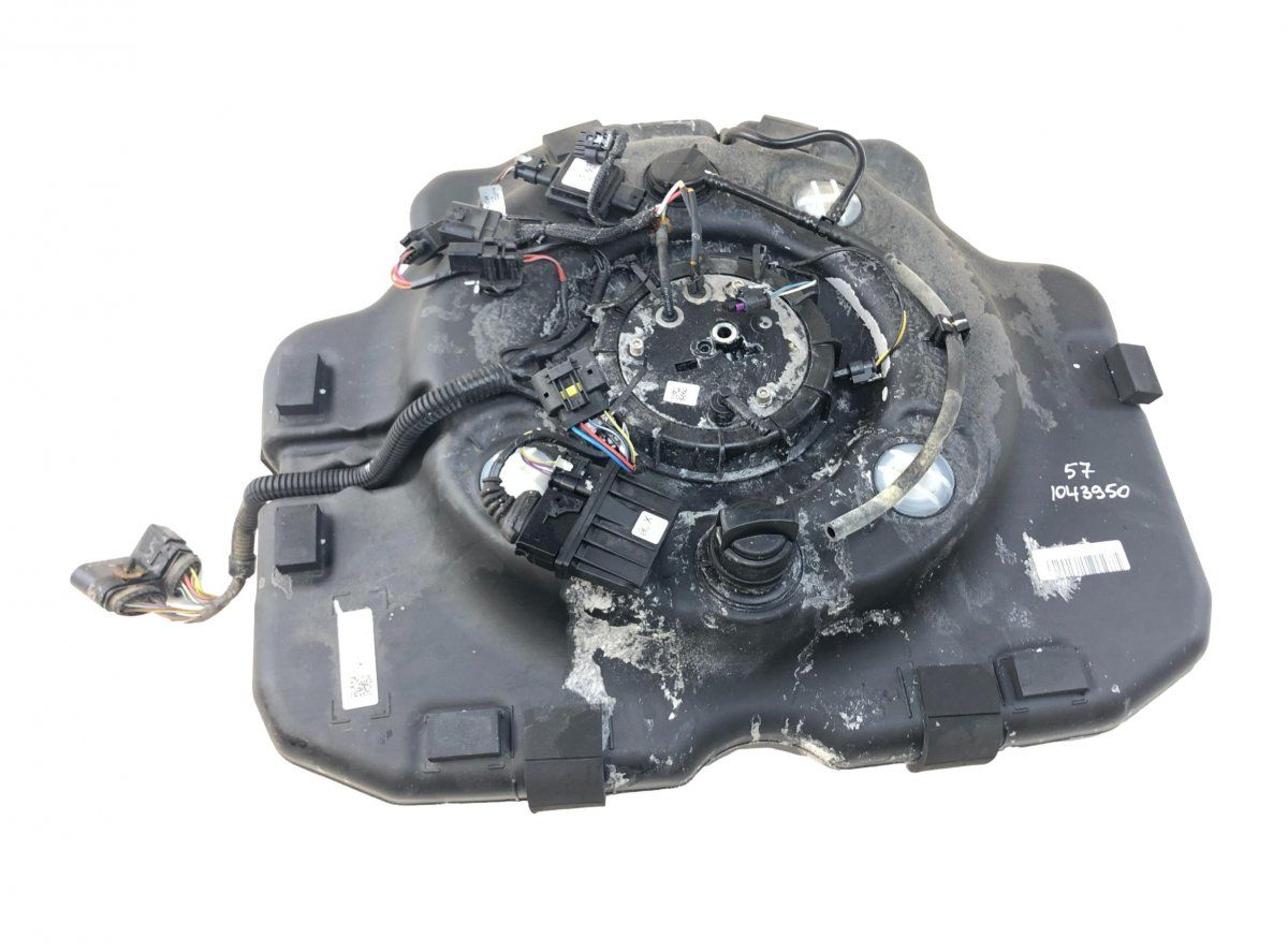 F01C190140 AdBlue-Tank PORSCHE CAYENNE II (2010-2017) — Europa-Versand