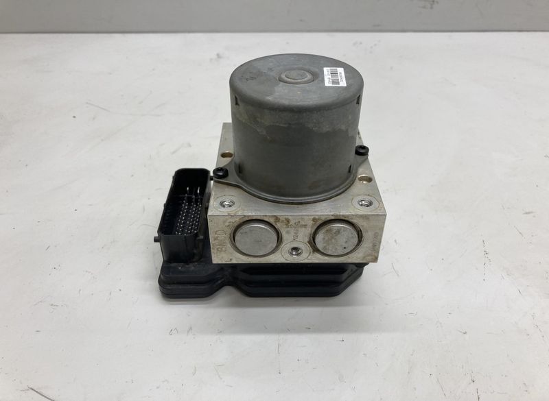 BE6003O901 01115379ACC 092GAC1C1323429 589202T770 ABS hydraulic unit / pump KIA OPTIMA IV (JF) (2015-2020) — Europe Delivery
