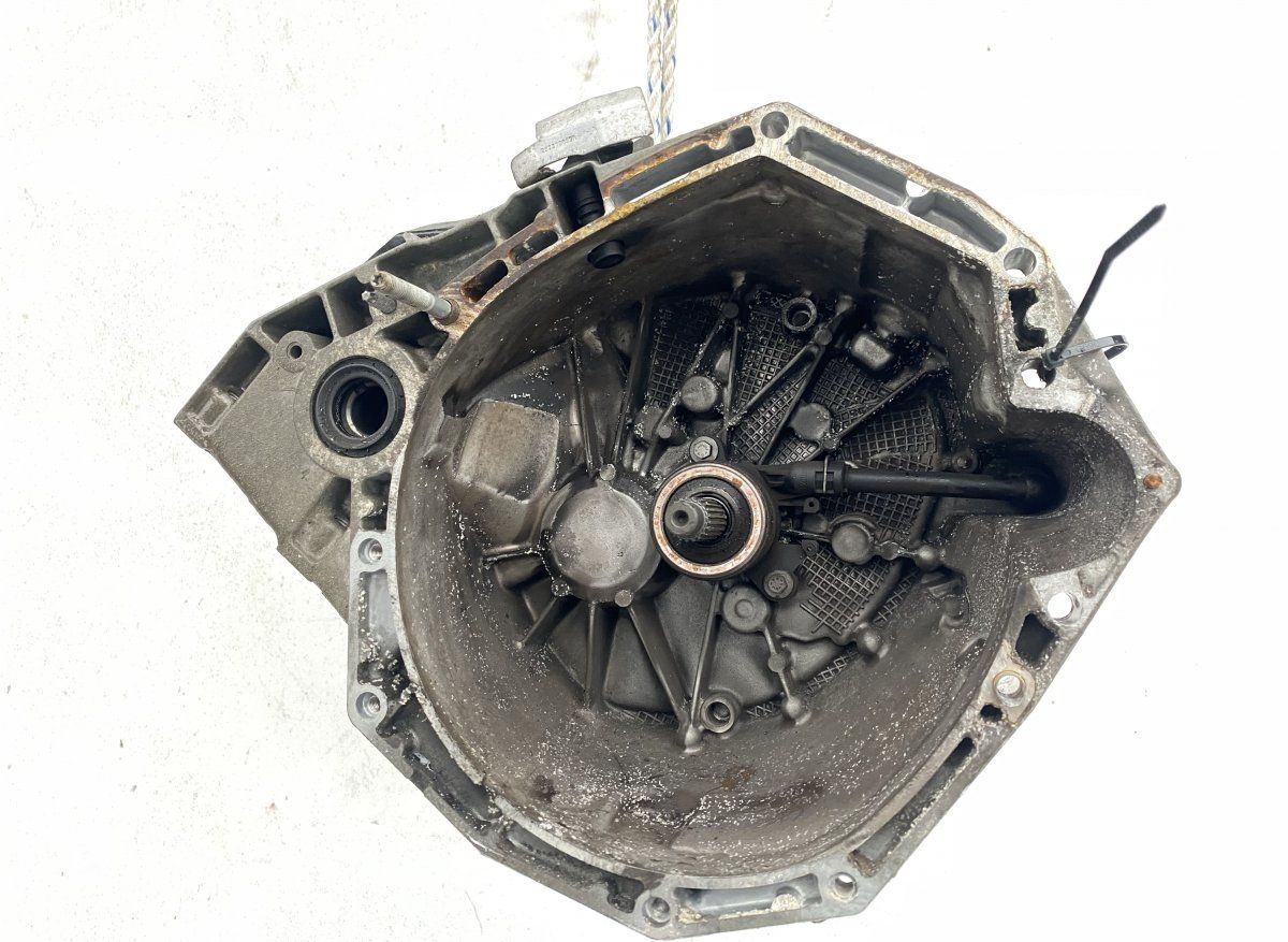 B063483 TL4B075 320104560R Gearbox DACIA DUSTER I (2010-2017) — Europe Delivery