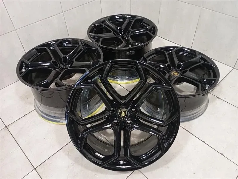 19 20 Amborghini Aventador Alloy Wheel Set SET 470601025A Alloy Wheel 470601025 - — Europe Delivery