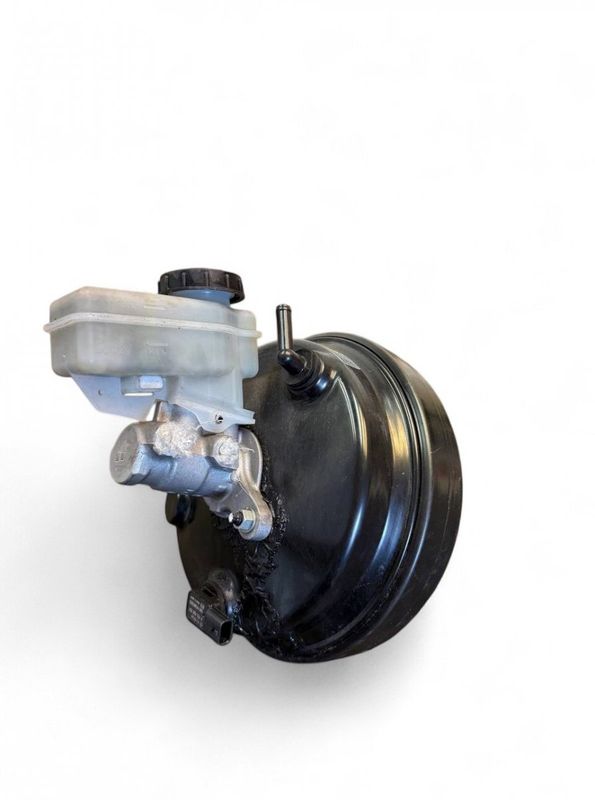 D60101MB0E D60101MB0F Bremskraftverstärker INFINITI M IV / Q70 (Y51) (2010-2019) — Europa-Versand