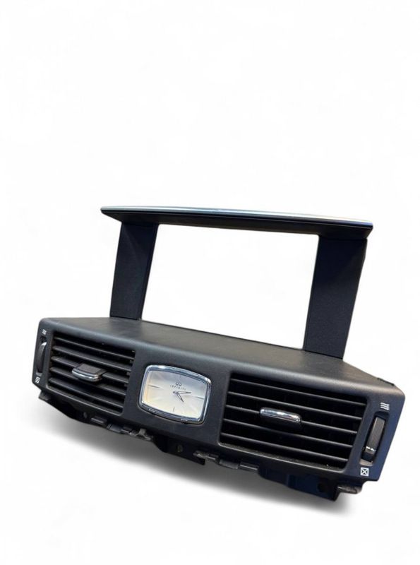 258101MA0A 258101MA1A Uhr INFINITI M IV / Q70 (Y51) (2010-2019) — Europa-Versand