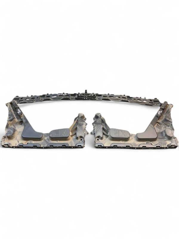 5F9807384A 5F9807376A 5F9807393A 5F9807375A 5F9807863A Support de porte-bagages de pare-chocs arrière sur garde-boue SEAT LEON (5F) (2012-2020) — Livraison en Europe