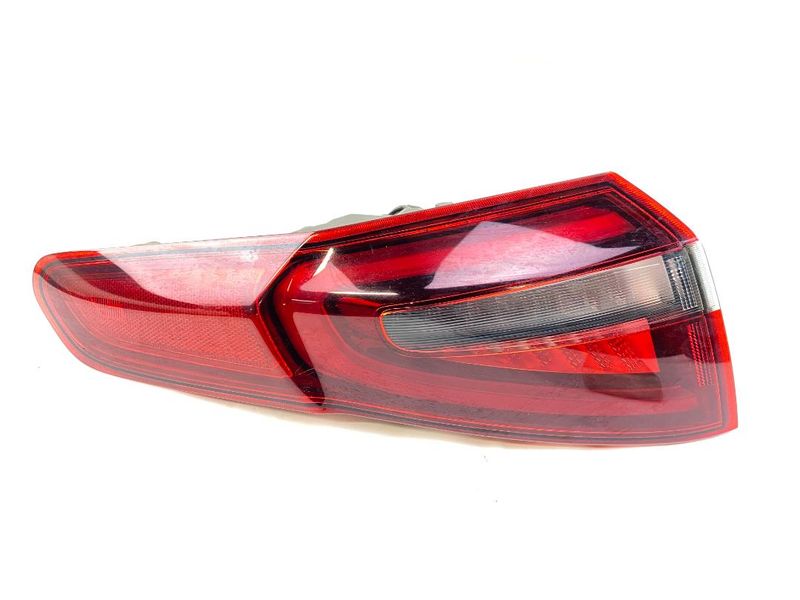 20800999 Tail light left ALFA ROMEO STELVIO (949) (2016-) — Europe Delivery