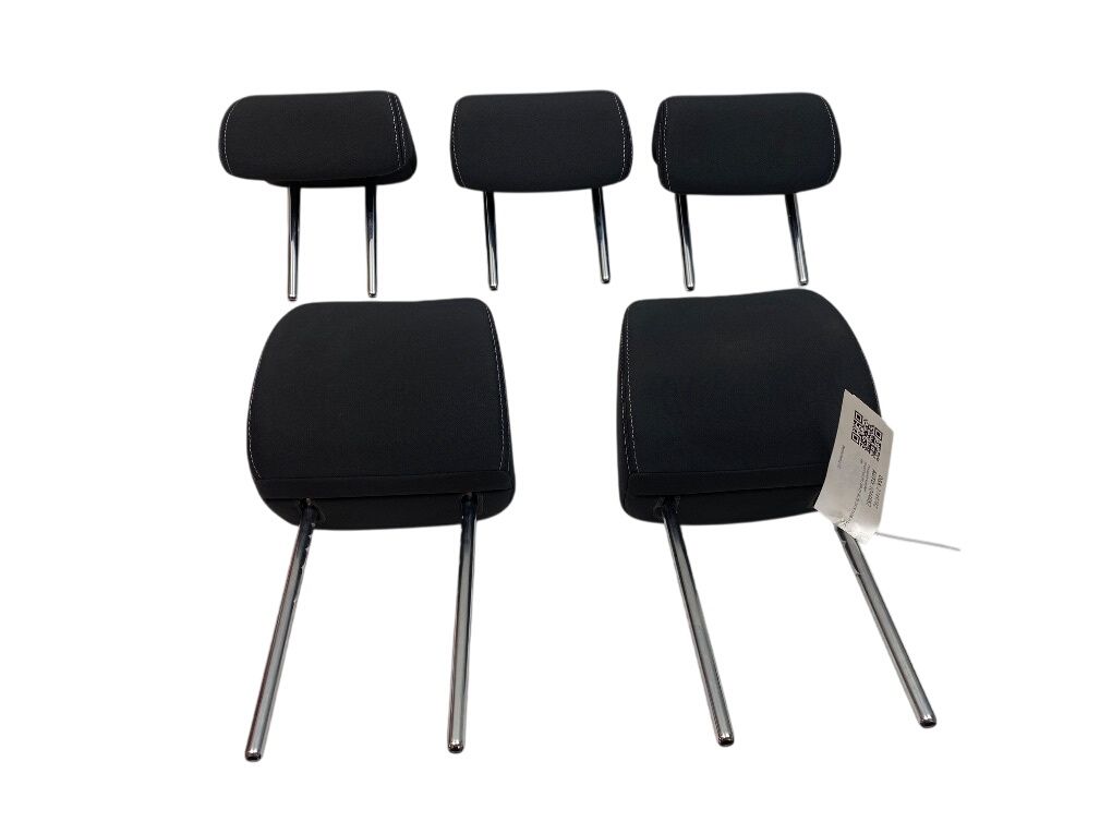 89700F1000 88700F1100 Headrest set KIA SPORTAGE (QL) (09.15-10.22) — Europe Delivery