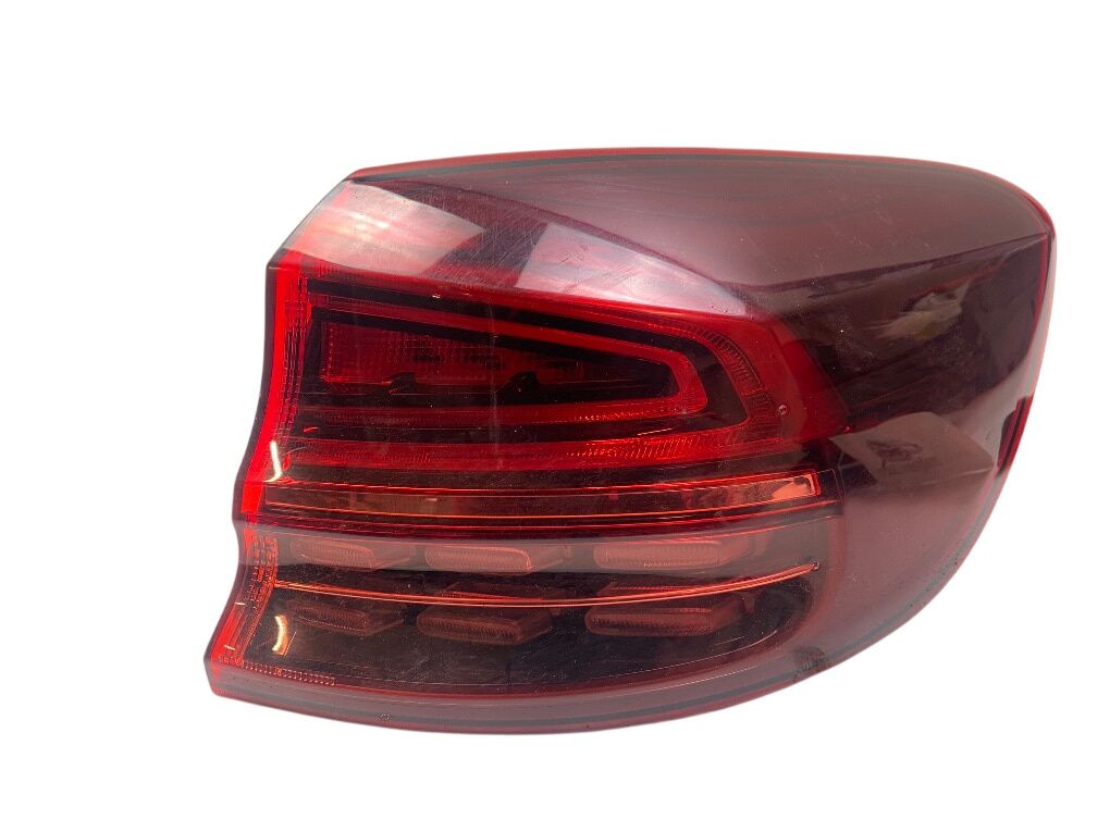 92402J7150 Tail light, right KIA CEED III (CD) (2018-) — Europe Delivery