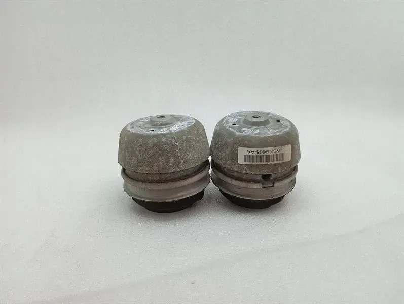 Aston Martin Vantage AM6 Gearbox mount JY53-6068-AA Gearbox Mount SET OF 2 — Europe Delivery