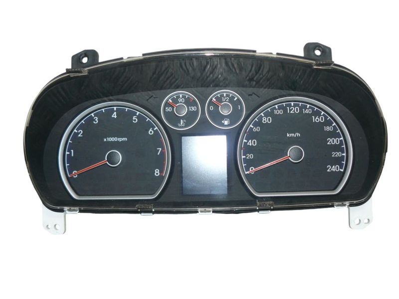 940332R525 Instrumentpanel HYUNDAI i30 I (FD) (2007-2012) — Leverans i Europa