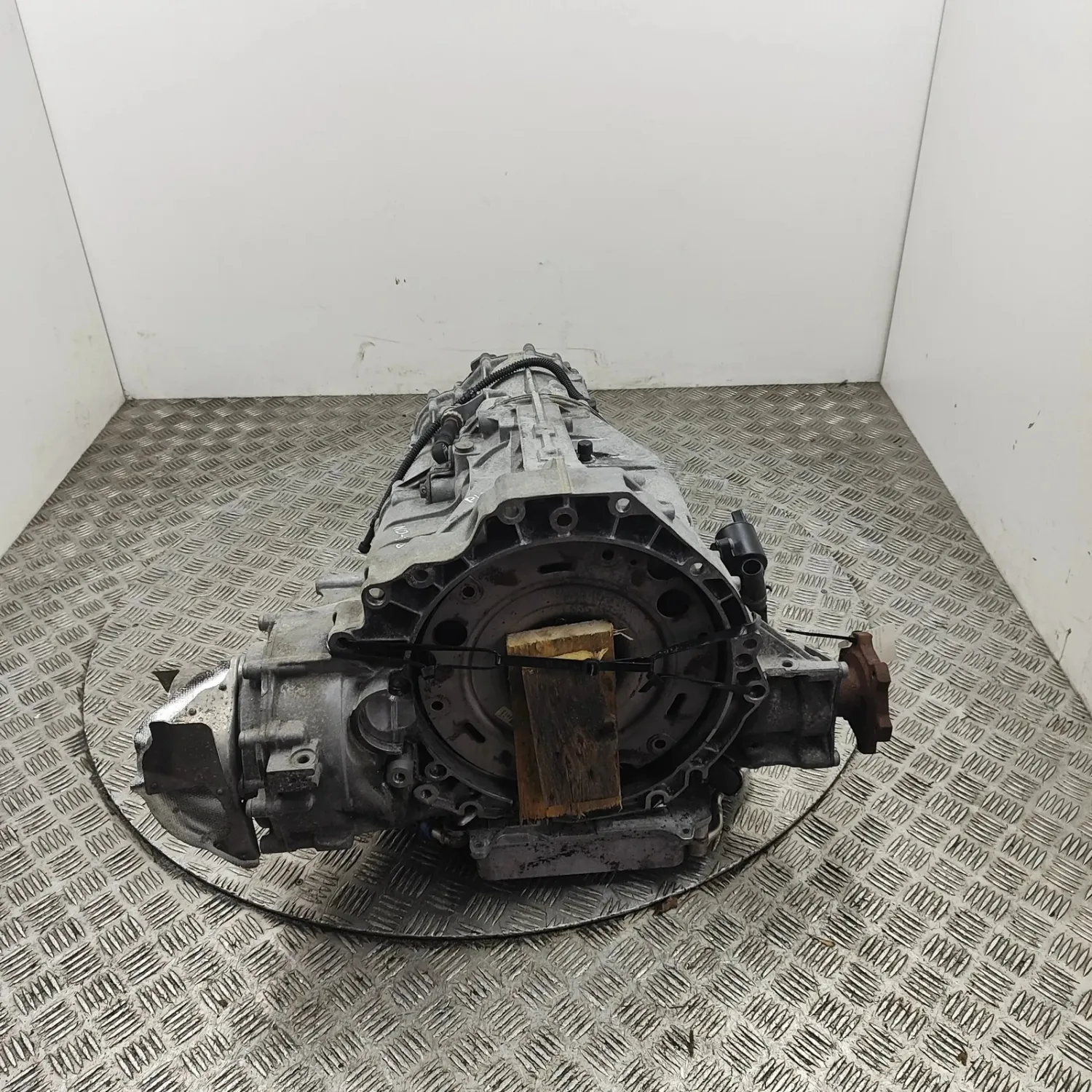 AUDI A6 4G2, C7, 4GC, коробка передач VDH, 3.0 дизель, 200 кВт, 2015 г., 31210787