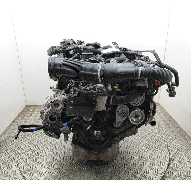 MASERATI GHIBLI M157 GT Комплект двигател 670053115 2.0 бензин 243kw 2022