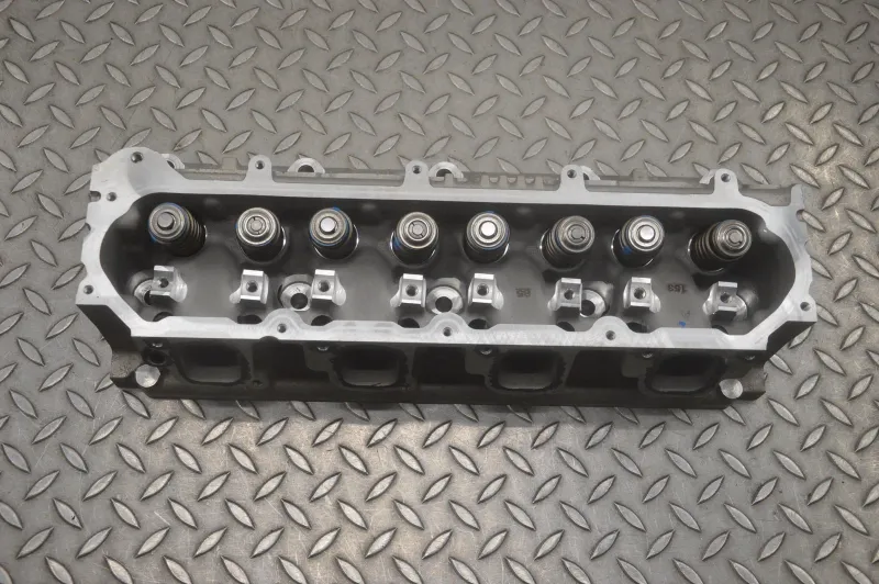 Chevrolet Corvette dzinēja galva kreisajā pusē GH0T509000681 C7 6.2 Z06 2015 20696409