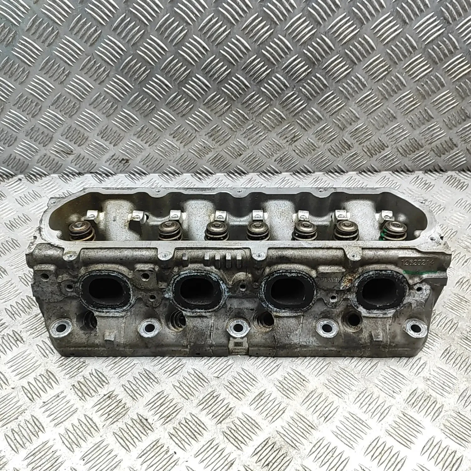 GMC SIERRA 1500 Crew Cab Left Side Engine Head 12620214 5.3 Petrol 265kW 2019