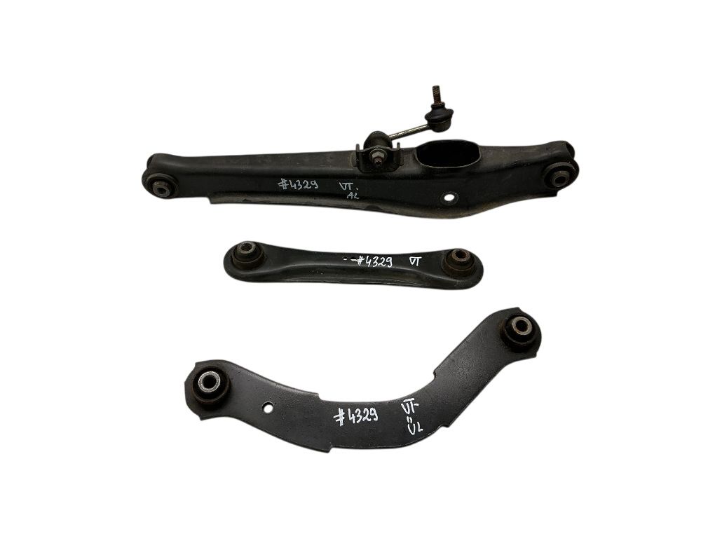 4113A125 4117A039 MN184100 Rear Axle Track Control Arm lower left MITSUBISHI OUTLANDER III (GG, GF, ZJ, ZK, ZL) (2012-2021) — Europe Delivery