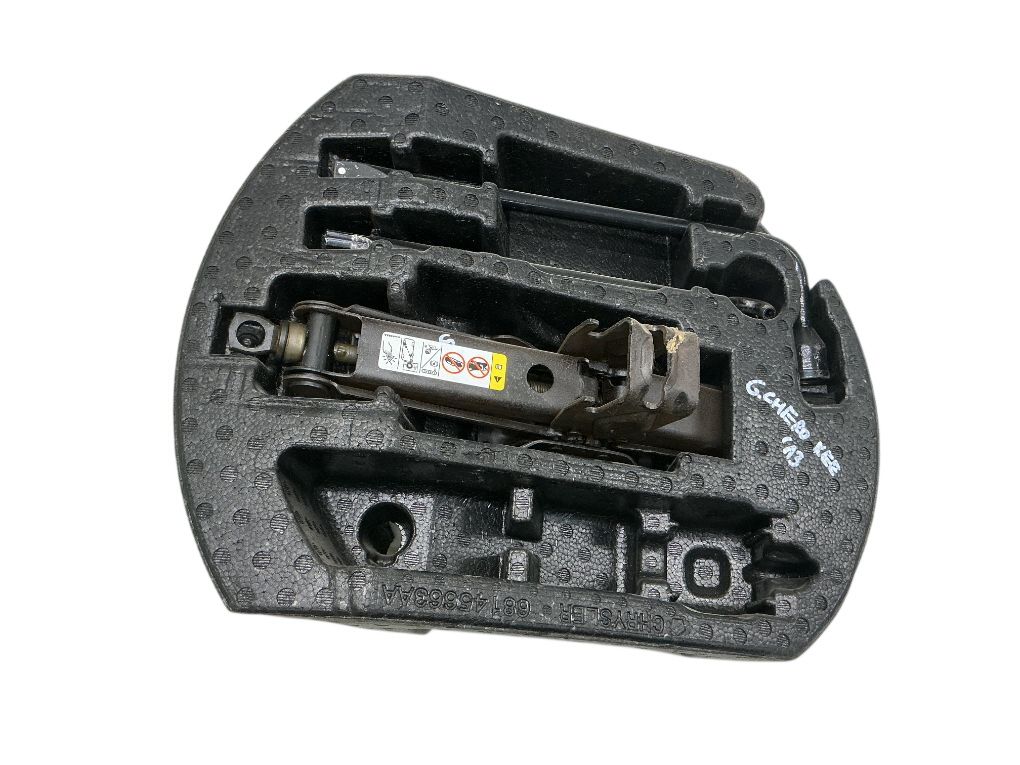 68145664AA 68145663AA Jack JEEP GRAND CHEROKEE IV (WK, WK2) (2010-2021) — Europe Delivery