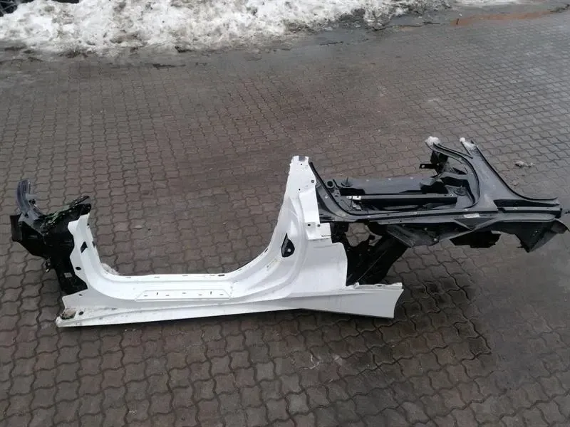 Chevrolet Corvette C8 side skirt 84885692 LH side sills chassis side part — Europe Delivery