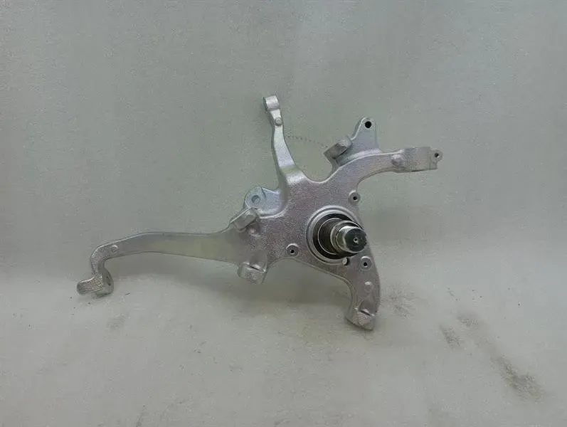 Maybach 62 V240 Left Front Hub A2403321301 Wheel Bearing Housing Front Left — Europe Delivery