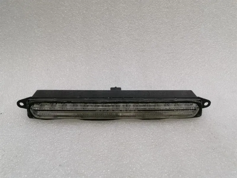 Aston Martin Rapide 10-14 Światło stopu 8G33-13N408-BB Światło stopu — Dostawa w Europie