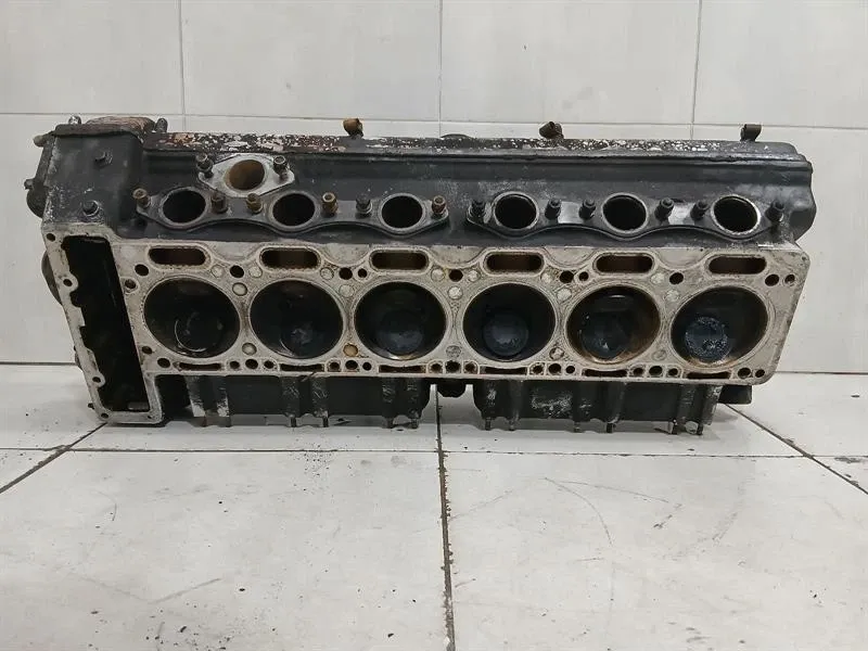 ASTON MARTIN VANTAGE AM SERIES 3 1973-1978 CYLINDER HEAD CYLINDER HEAD 4.0