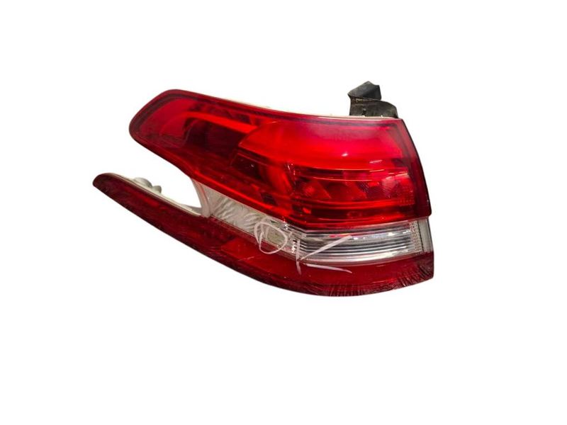 9678093980 Tail light left PEUGEOT 308 II (T9) (2013-2021) — Europe Delivery