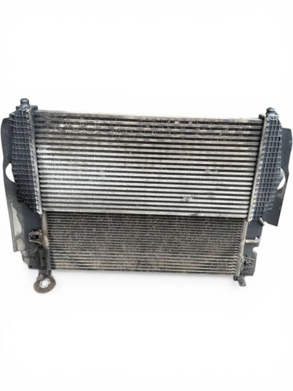 Radiatoru komplekts CHRYSLER VOYAGER V (RT) (2007-2016) — Piegāde Eiropā