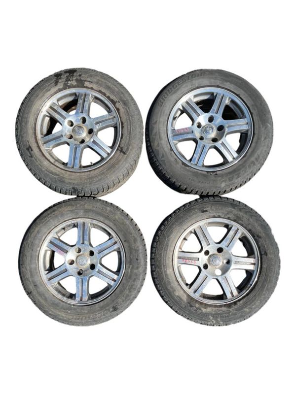 7JX17 ET51 D71.5 5/127 Rim set With Tyres 4 pcs CHRYSLER PACIFICA (2003-2008) — Europe Delivery