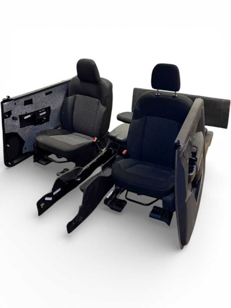 Sätesuppsättning FORD RANGER III (TKE, PX) (2011-2023) — Leverans i Europa