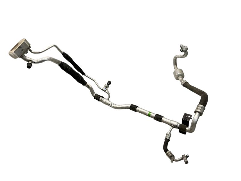 97775Q0330 Klimaanlagenleitung vom Kondensator zum Kompressor HYUNDAI BAYON (BC3) (2021-) — Europa-Versand