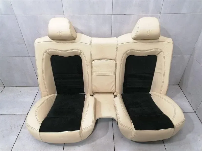 Maserati Granturismo M145 säten bak baksäte beige — Leverans i Europa