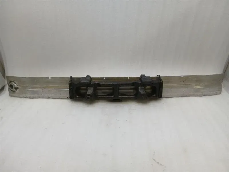 AUDI A3 8V FRONTSTOSSFÄNGER 8P0807113D 8P FRONTSTOSSFÄNGER — Europa-Versand