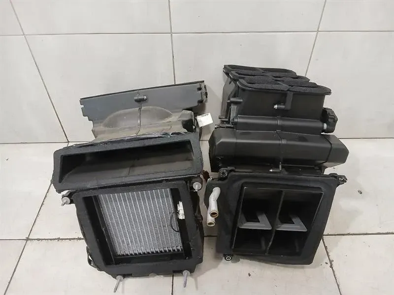 McLaren 720S Coupe sildītāja ventilators 11A4153CP komplekts dzinēja sildītāja ventilators — Piegāde Eiropā